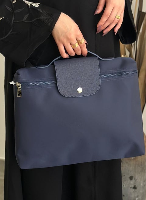 Laptop and iPad bag size 13 - 14 inch distinctive and practical