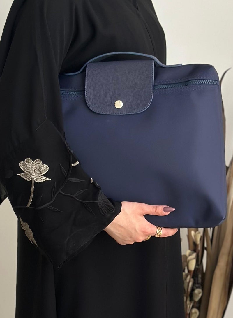 Laptop and iPad bag size 13 - 14 inch distinctive and practical