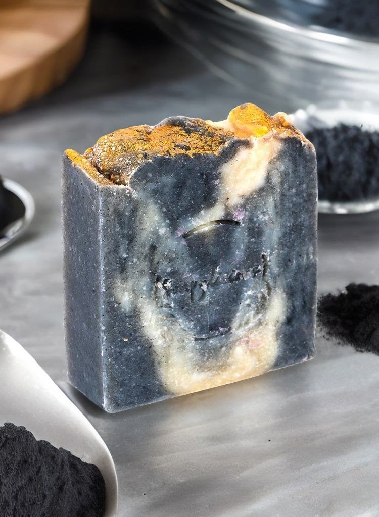 سوبلي شيز صابون الفحم النشط المصنوع يدويًا – صابون طبيعي وعضوي للتنظيف العميق وإزالة السموم | للرجال والنساء - Image 3
