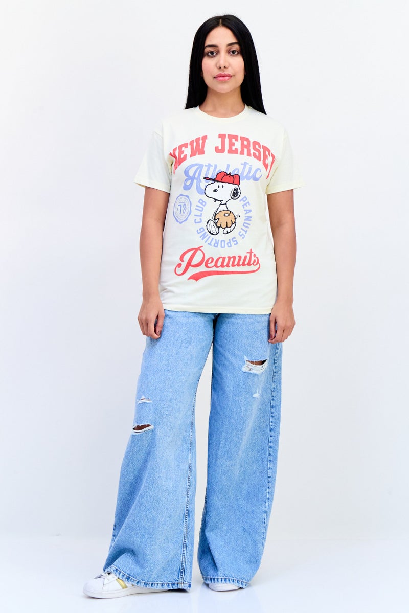 Peanuts تي شيرت نسائي بأكمام قصيرة وياقة دائرية، مطبوع برسومات، بيج - Image 4