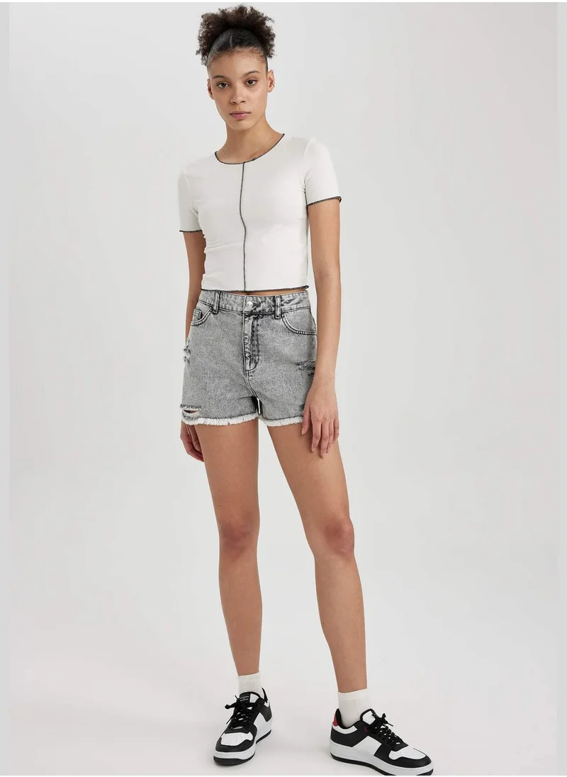ديفاكتو Woman Knitted Short Sleeve T-Shirt