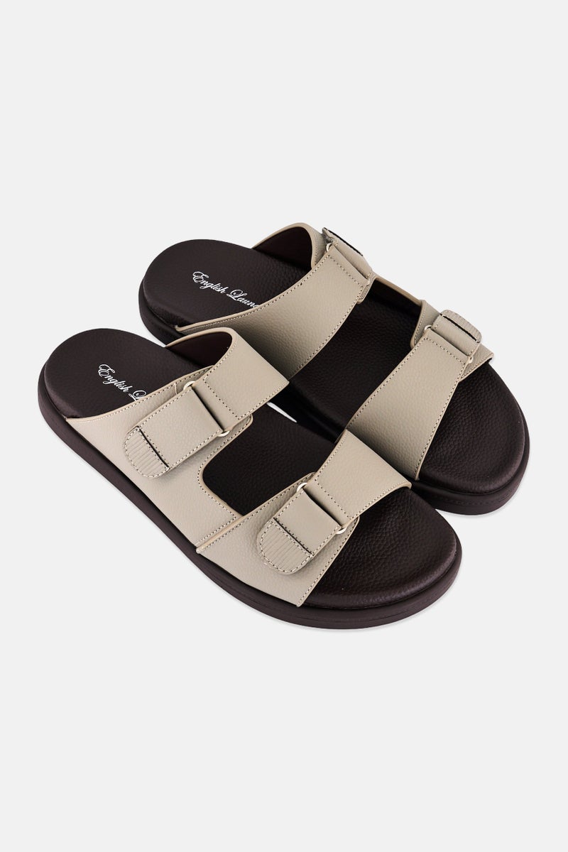 English Laundry Men Slip On Arabic Sandals, Grey - Image 4