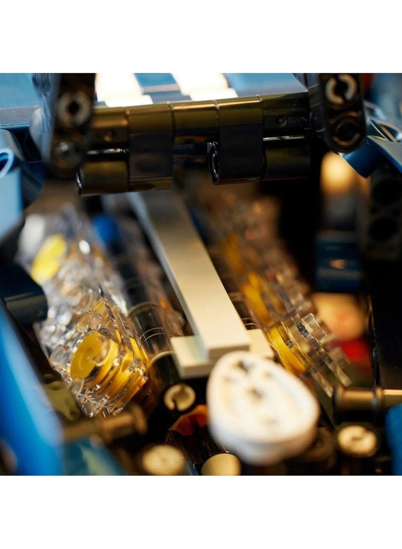 LEGO Technic 2022 Ford GT 42154 - 1466 Pieces - Image 2