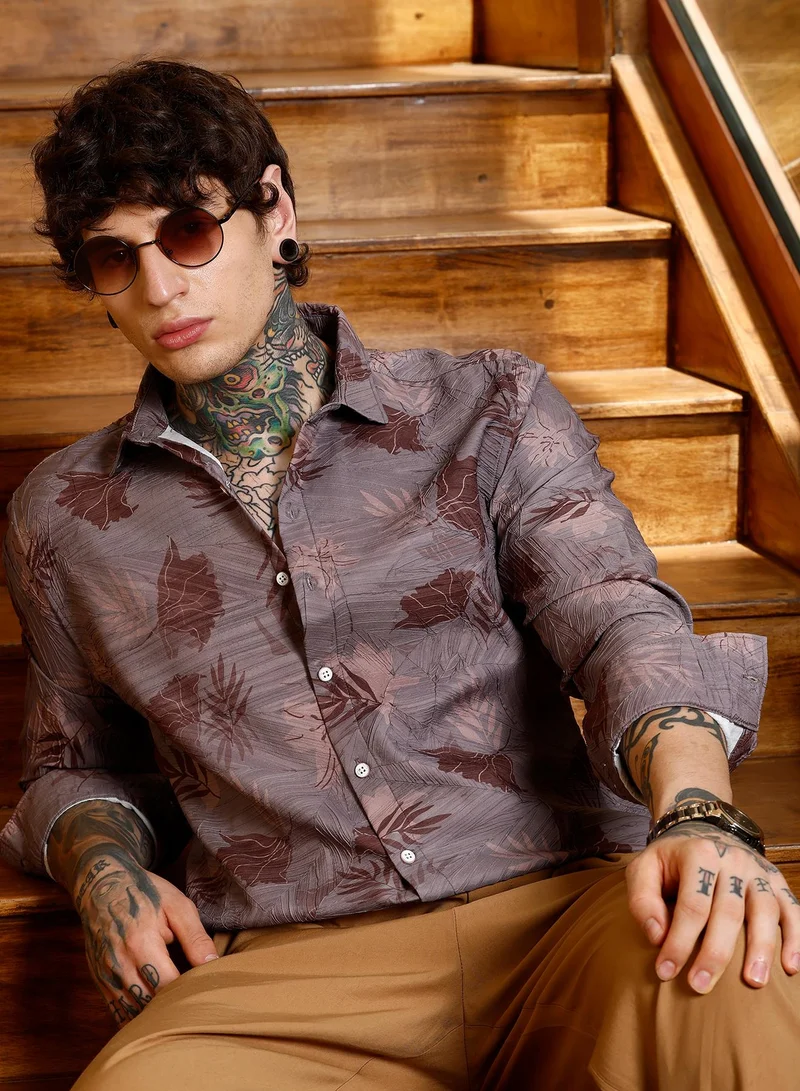 كامبوس سوترا Campus Sutra Men Leaf-Imprint Foliage-Tactile Shirt | Spread Collar Long Cuffed Sleeves | Button Closure Curved Hem | Floral-Print Textured | Woven Fabric For Casual & Party Wear | Mauve Purple