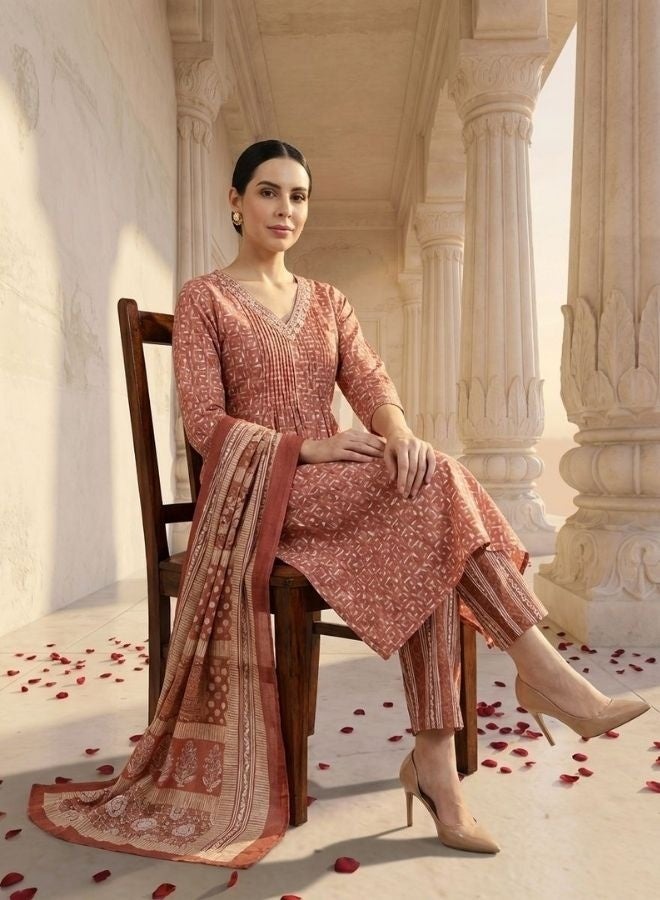 Yuris Women Peach Embroidered V Neck Printed Kurta Set With Bottom & Dupatta - Image 5