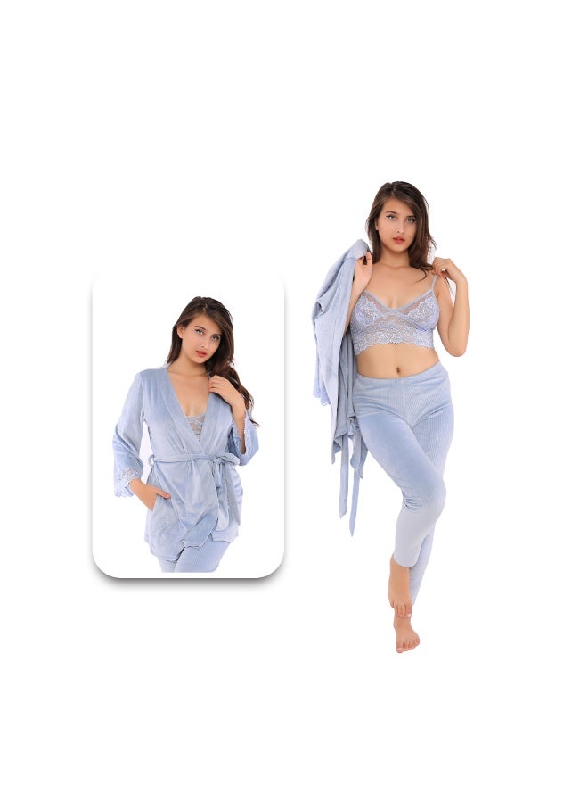Dadoush Women's 3-piece velvet pajamas for extra warmth and elegance - Image 1