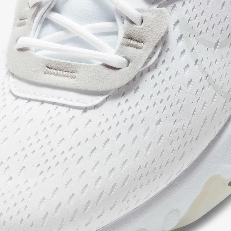 Nike White Men's React Vision Shoes for Men | Best Price UAE