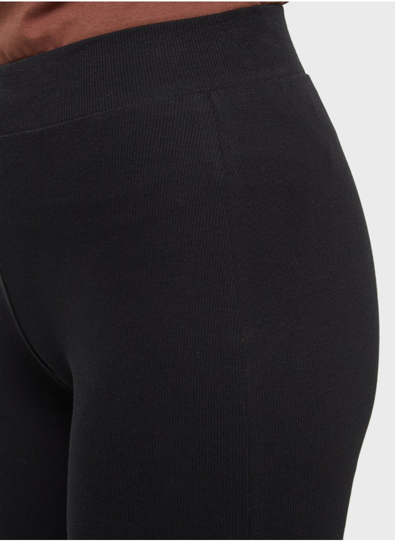 Ginger Basics - Cropped Cotton Leggings - Image 1