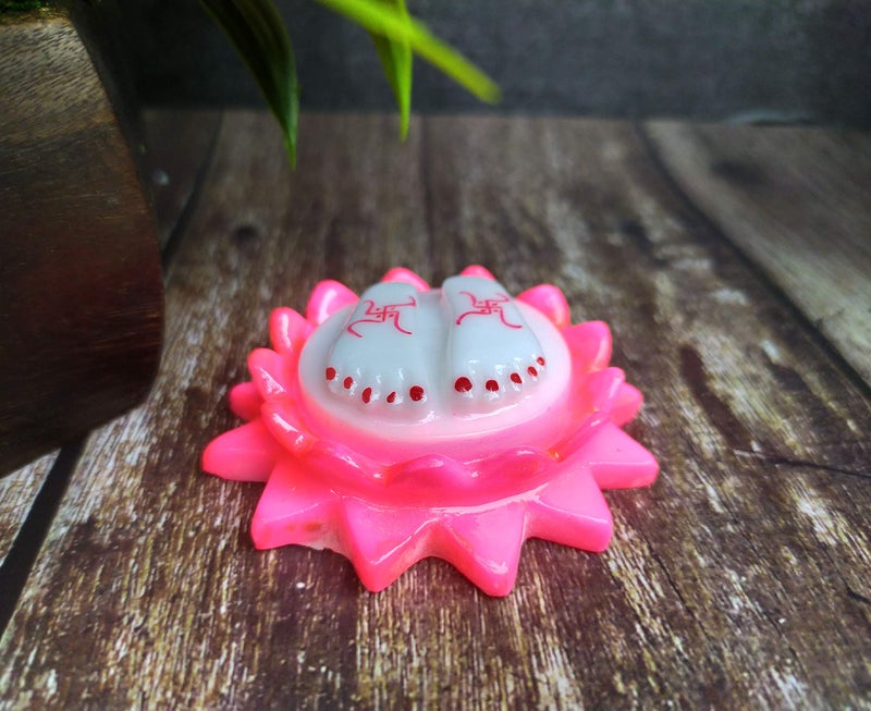 SHINDE EXPORTS charan paduka/laxmi charan paduka/Lakshmi charan paduka/charan paduka Marble 6 cm - Image 1