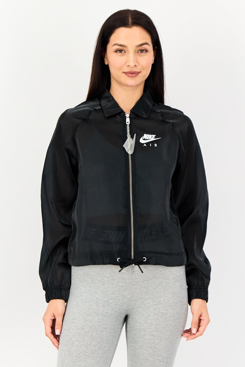 Nike جاكيت نسائي فضفاض للجري مقاوم للرياح، أسود - Image 1