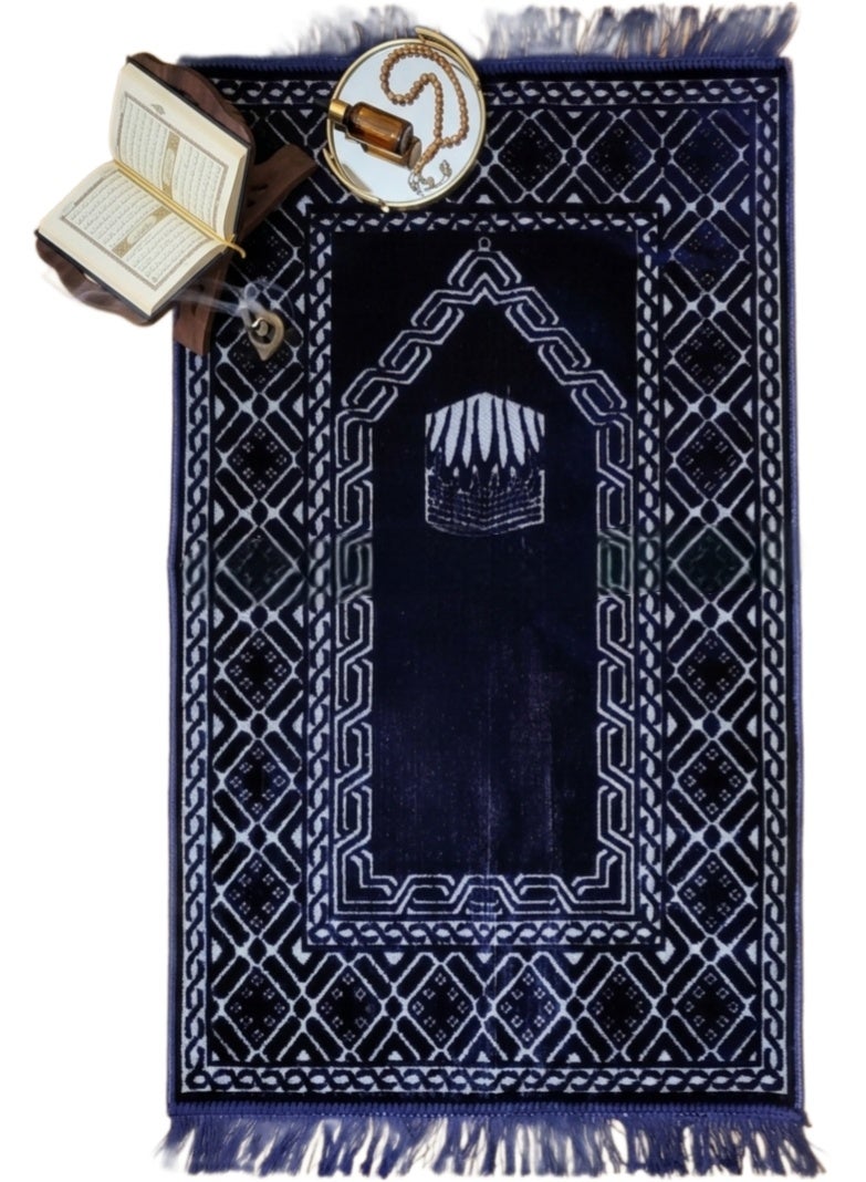 سجاد صلاه مصنوعه من القطيفه الناعمه  خامه عاليه الجوده باللون الازرق غامق - Image 2