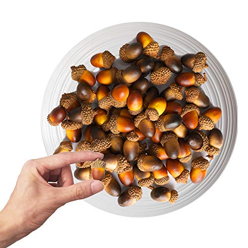 Cllayees 120 PCS Artificial Acorns Fake Natural Acorns Decoration Thanksgiving Lifelike Simulation Christmas Ornaments Decor for Home Autumn Winter Decorations