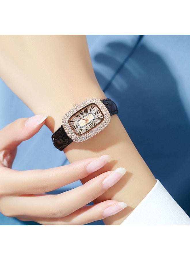 ساعة يد نسائية من جلد البولي يوريثان، ساعة كوارتز مربعة عصرية، ساعة فاخرة مزينة بأحجار الراين للنساء، ساعة بشريط شبكي مربع بتصميم قديم، هدية أنيقة للنساء والفتيات – باللون الأسود. - Image 4