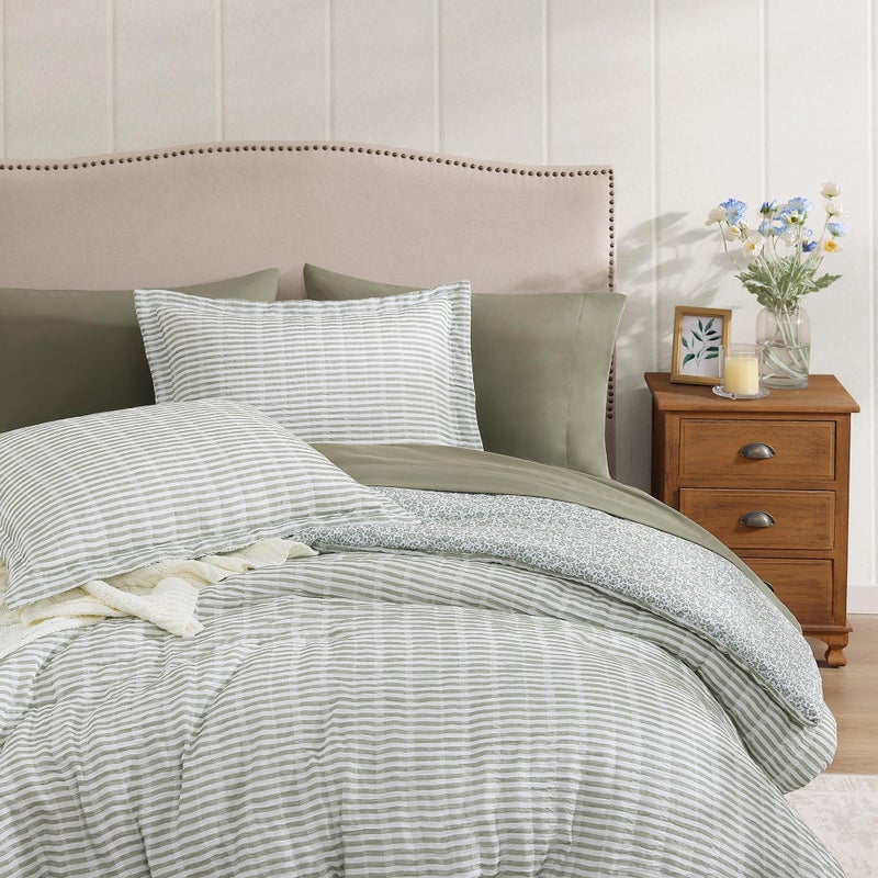 BLOOMHAVEN Queen Comforter Set - 7 Pieces Green Gauze Muslin Bedding Sets for All Seasons, Lightweight Breathable Bed in a Bag Queen with Revesible Farmhouse Comforter, Sheets, Pillowcases & Shams - Image 4