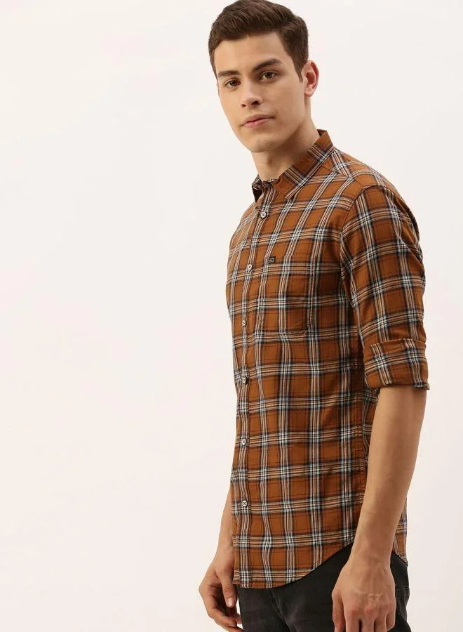 The Indian Garage Co Men Slim Fit Checkered Full Sleeves Spread Collar Casual Shirt