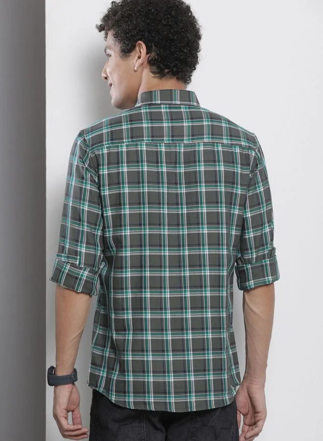 The Indian Garage Co Men Regular Fit Checkered Full Sleeves Cutaway Collar Casual Shirt