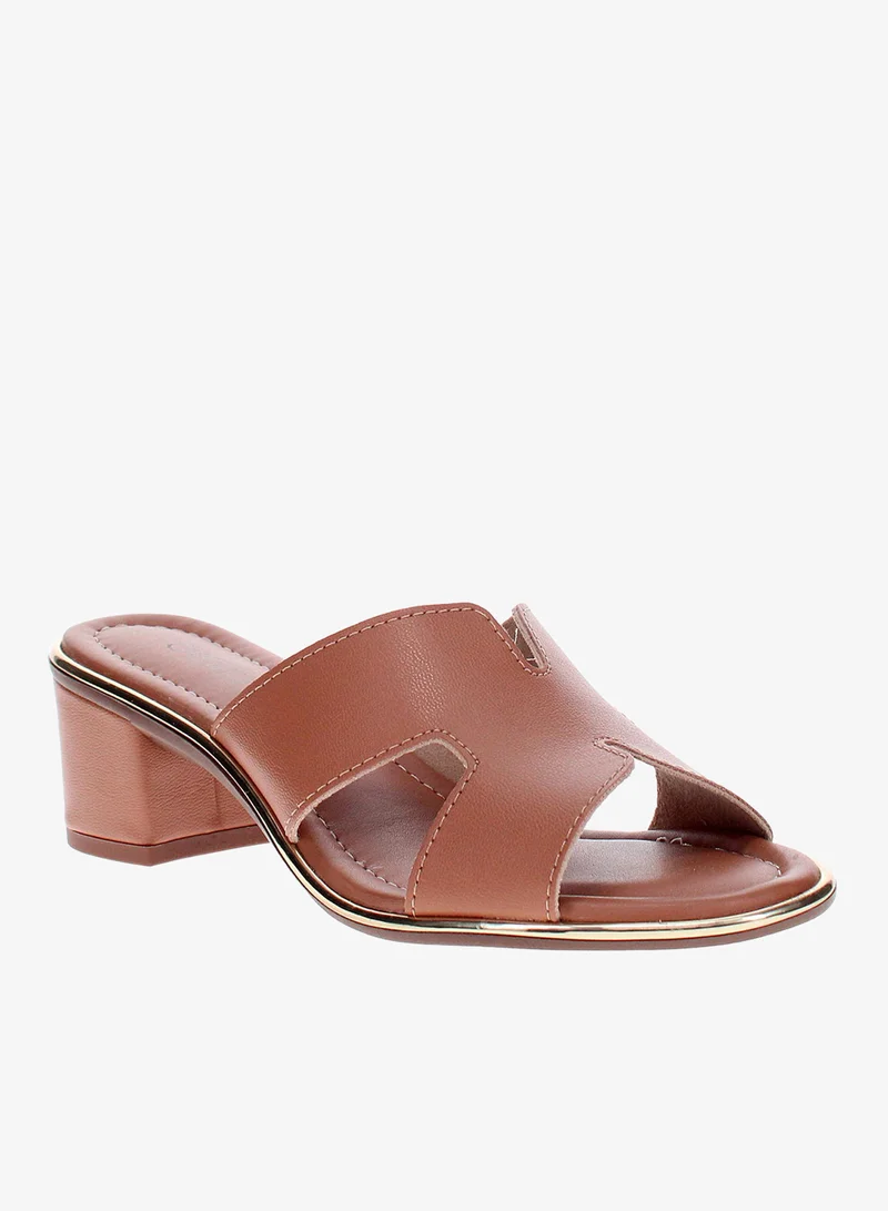 بيرا ريو صنادل بكعب متوسط للنساء - أحذية أنيقة ومريحة لأي مناسبة