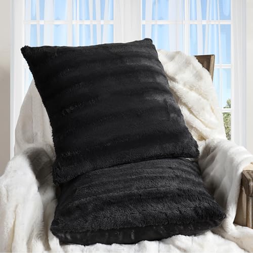 Cheer Collection Faux Fur Throw Pillows  Decorative Pillows for Couch Bed Throw Pillows Black Accent Pillows for Bedroom or Living Room Aesthetic Set of 2 Furry Throw Pillows 18x18