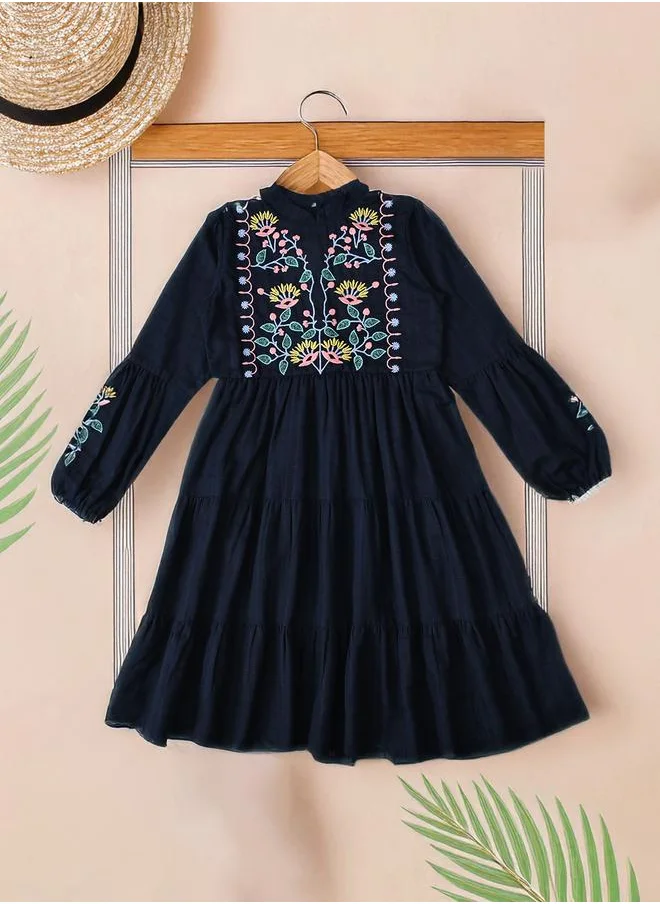 بيلا مودا Bella Moda Embroidered Tiered Knee-Length Dress