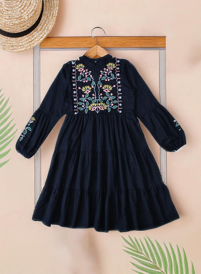 بيلا مودا فستان مطرز متعدد الطبقات - Image 1