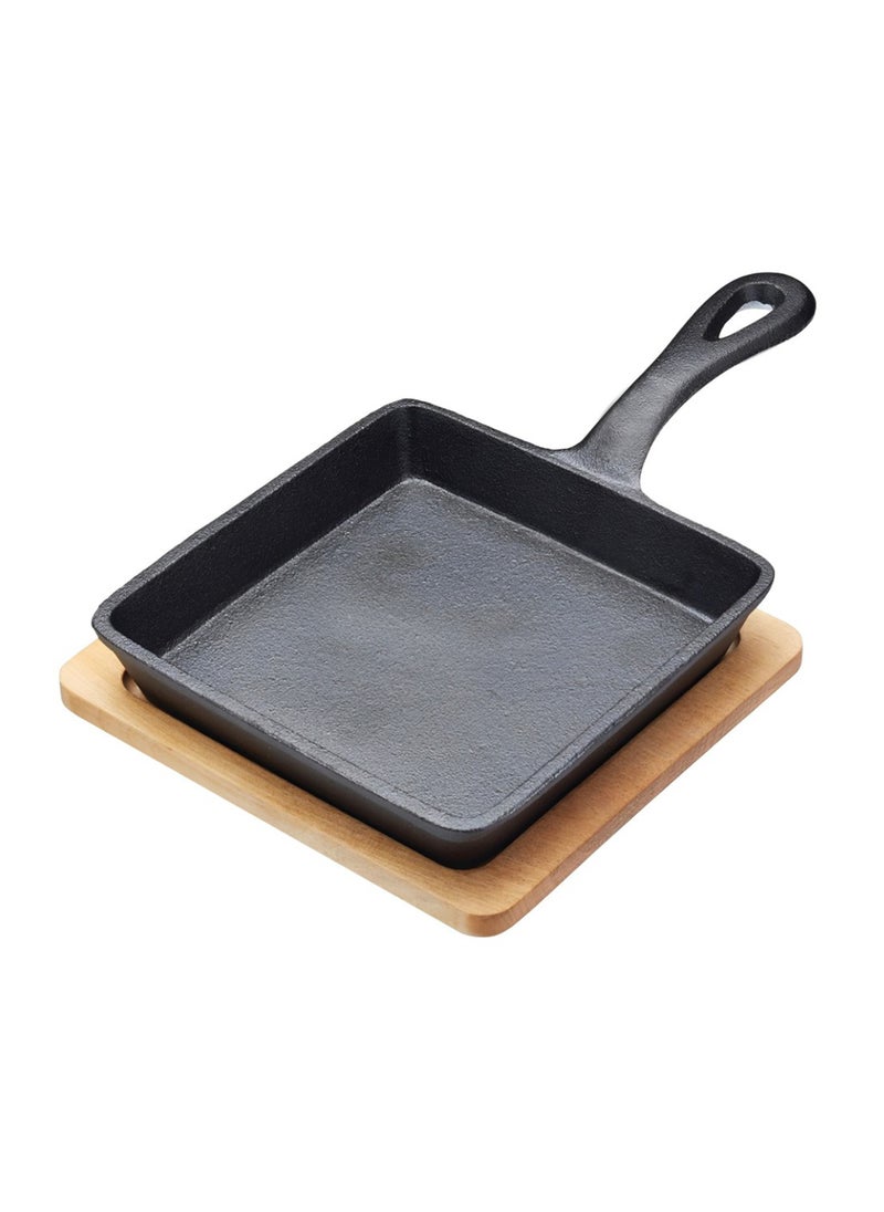 BLACKSTONE - Cast Iron Mini Square Skillet with Wooden Sizzler Plate 13cm - Image 1