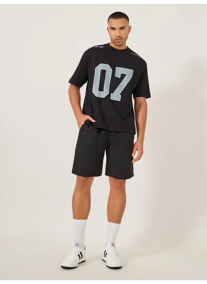 Styli Styli Solid Knee Length Shorts with Drawstring