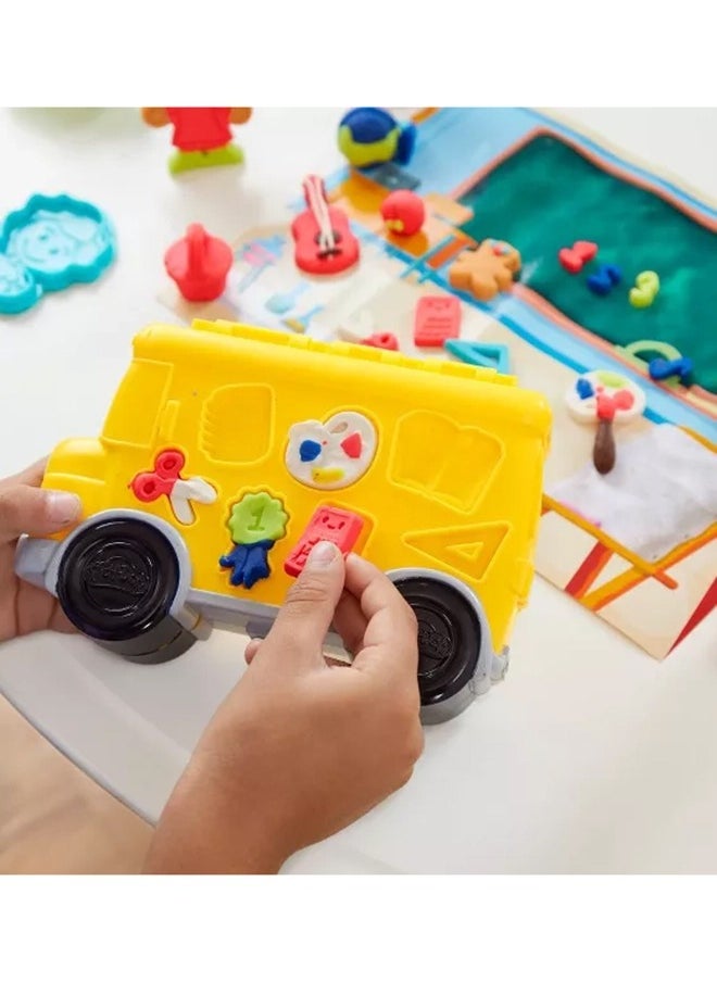 Play-Doh Play-Doh Hair Stylin' Salon Playset with 6 Cans, Pretend Play Toys for Girls and Boys Ages 3 and Up  - Image 5