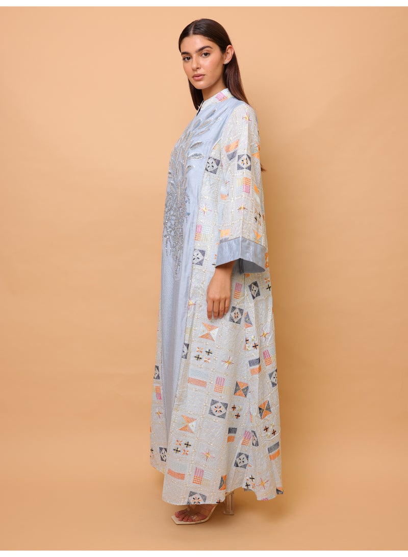 اكسا جلابية فاخرة بتفاصيل هندسية وواجهة من الترتر - Image 3