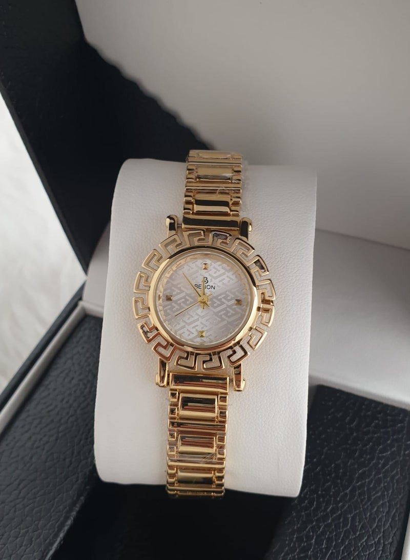 بينون ساعة نسائية بينون تصميم فندي