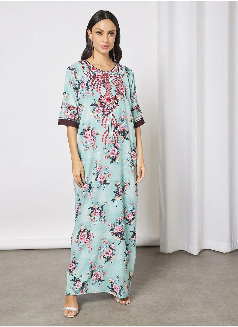 Hayat Jalabiya With Floral Embroidery In Front And Short Sleeves With Belt