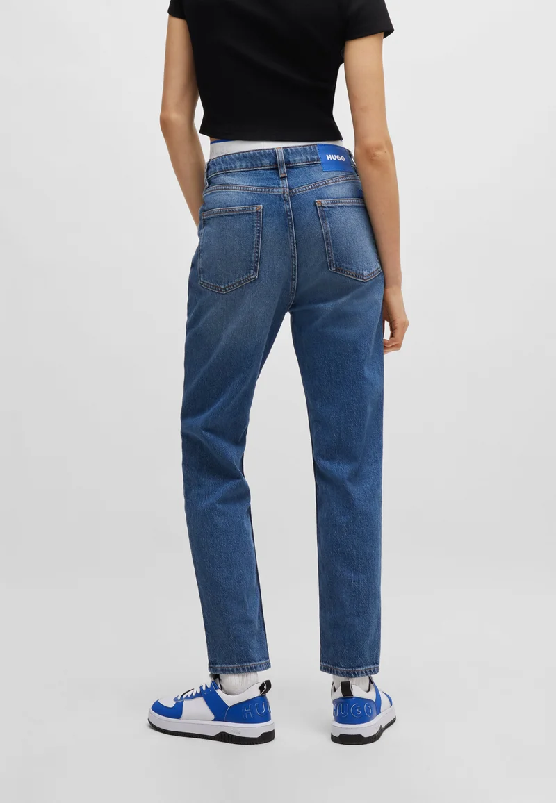 HUGO Mom jeans in medium-blue stretch denim