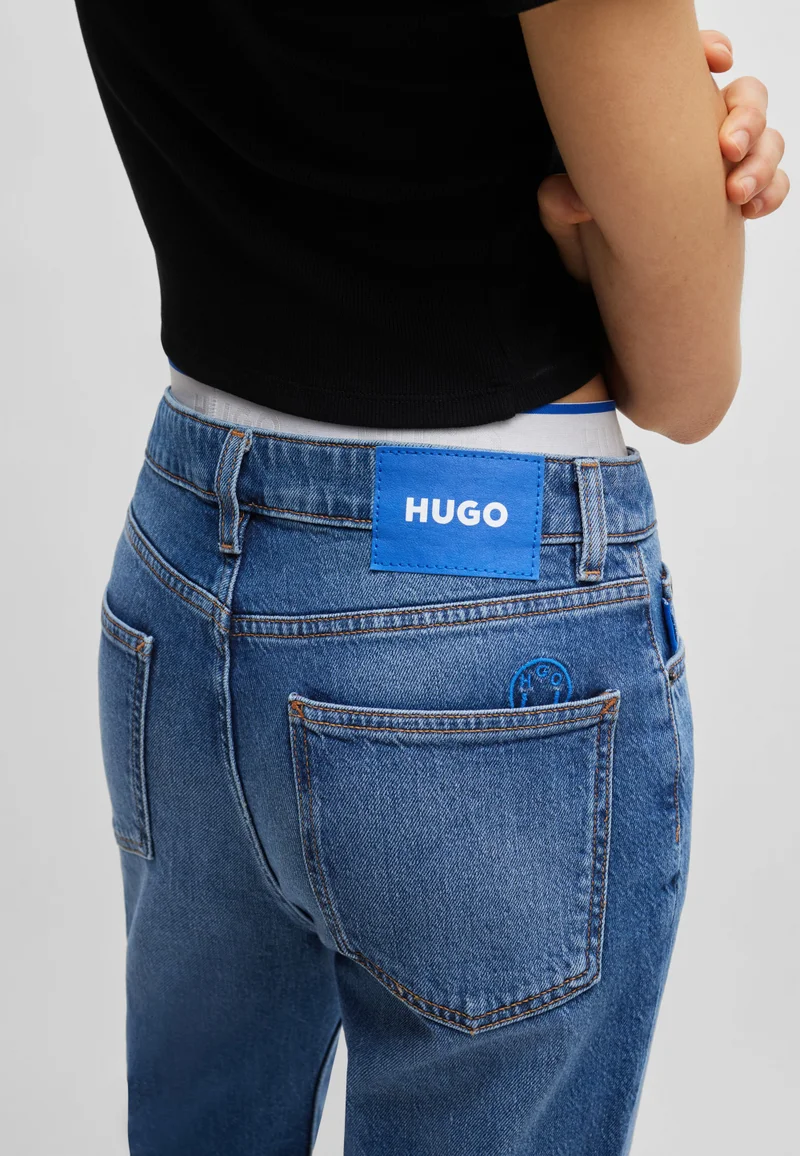 HUGO Mom jeans in medium-blue stretch denim