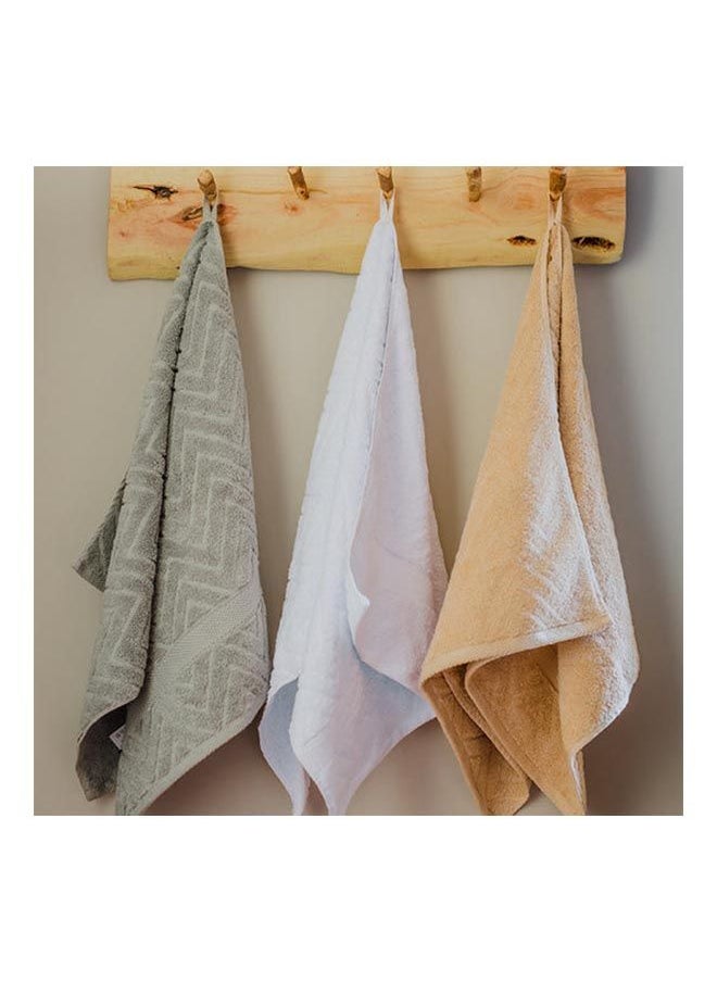 Ariika Plaza Bath Towel  - Image 2