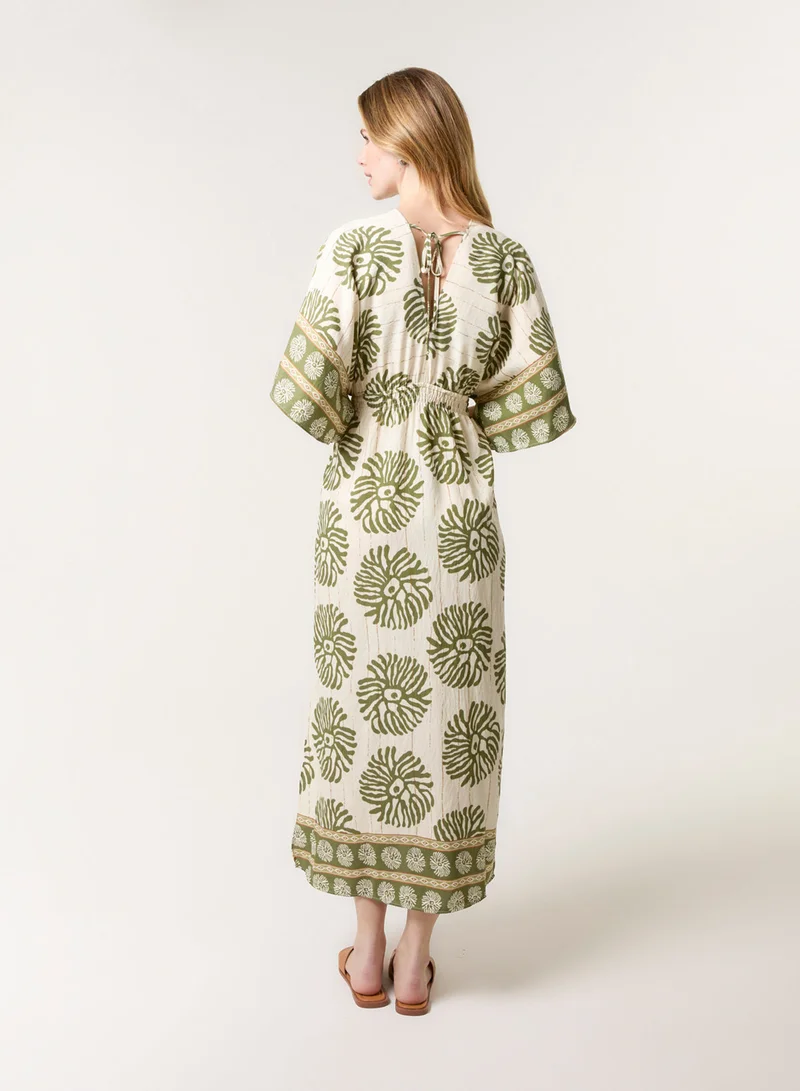 بلو فانيلا فستان بياقة على شكل حرف  مطاطي