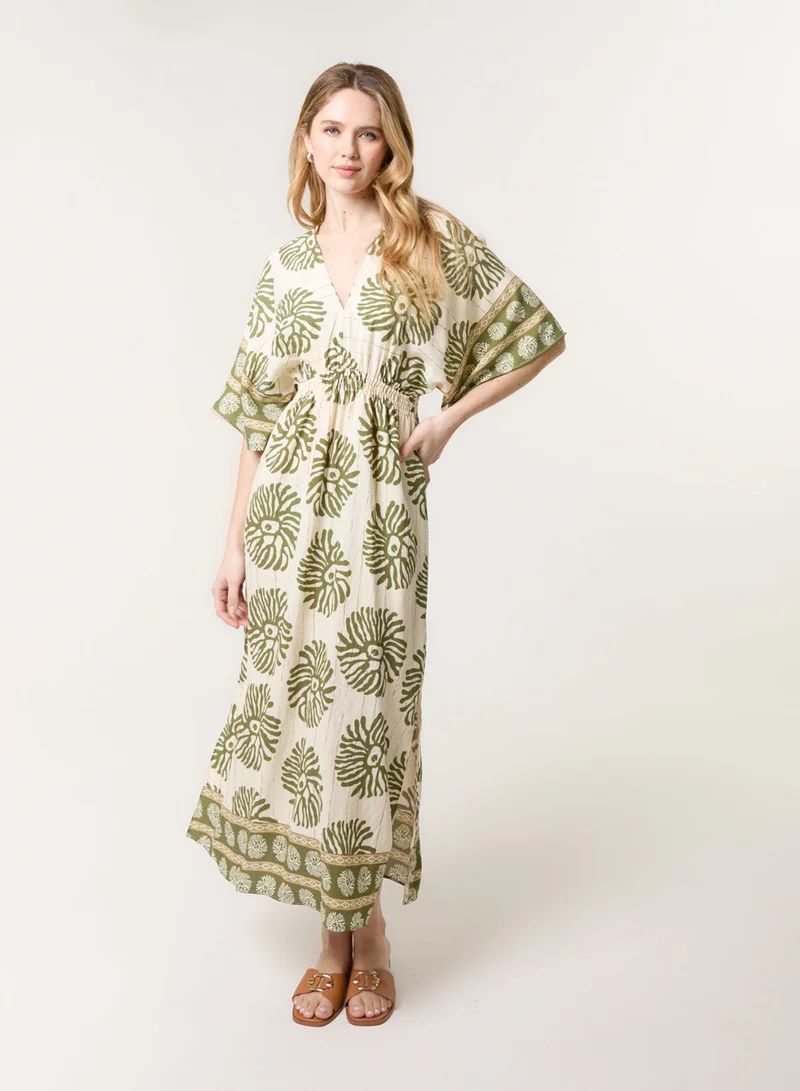 بلو فانيلا فستان بياقة على شكل حرف  مطاطي