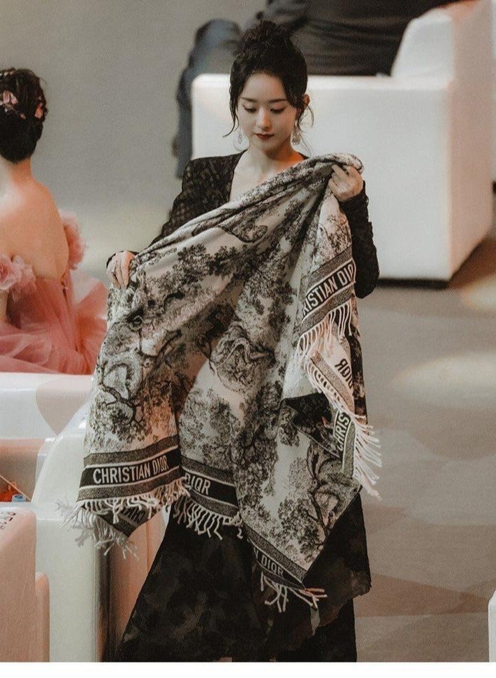 شال كشمير فاخر بتصميم كلاسيكي