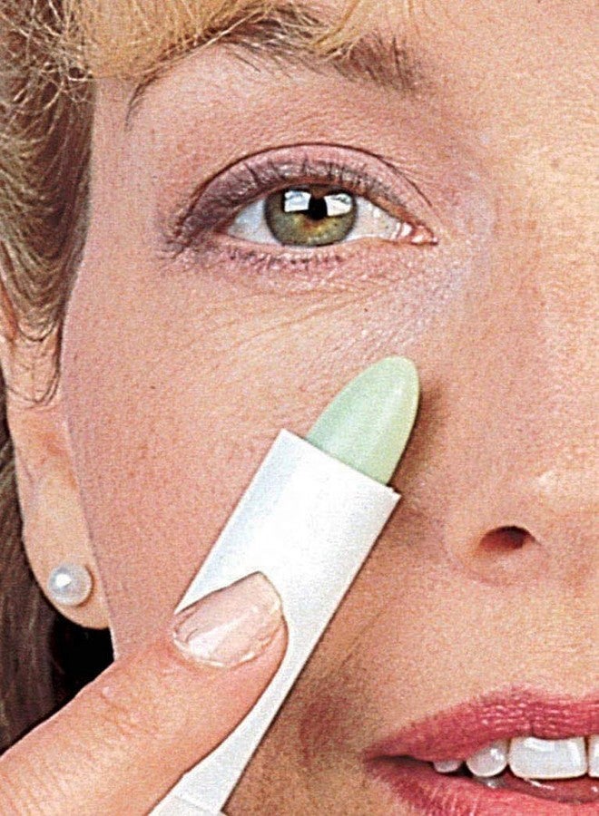 Daggett & Ramsdell Daggett and Ramsdell Chamomile Herbal Eye Stick .1 ounce - Image 1