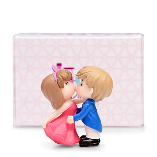 iDream Kissing Couple Resin Showpiece Miniature – Romantic Love Figurine for Home Décor, Gift for Valentine, Anniversary, Wedding, Tabletop Decoration (Blue & Red) - Image 3