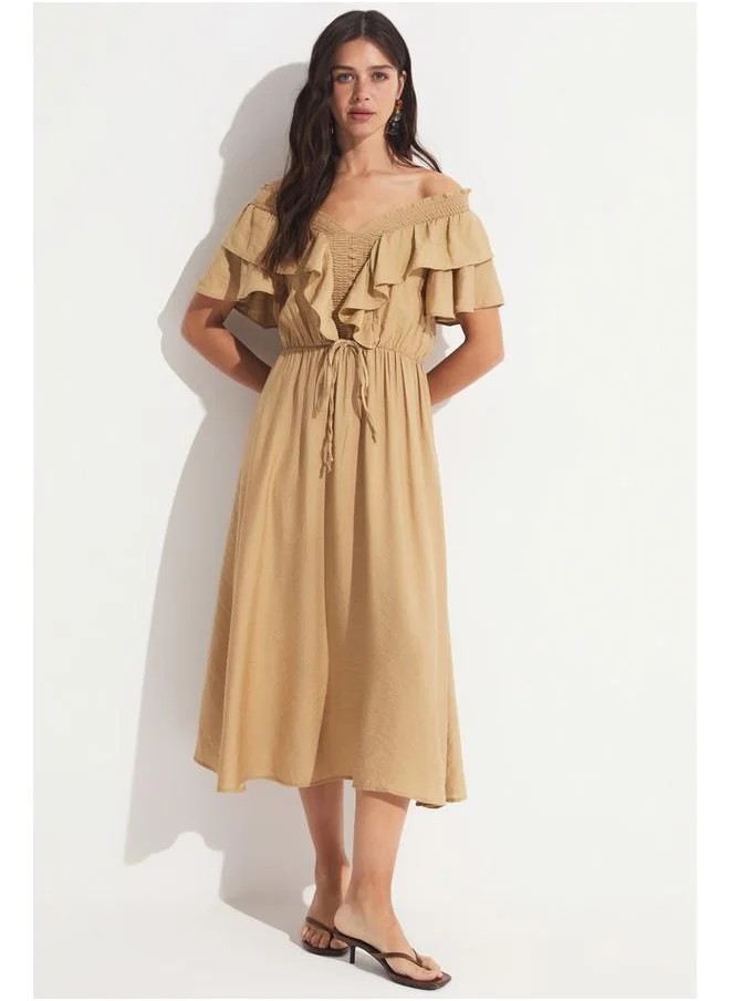 جون June V Neck Flounce Detail Dress Taba