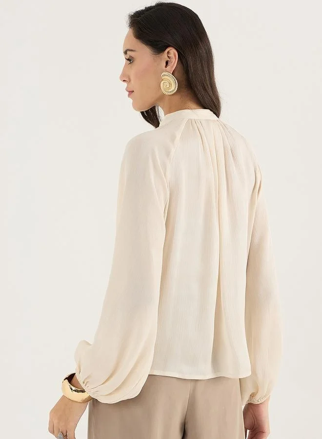 Femmella Femmella Textured Balloon Sleeve V-Neck Top