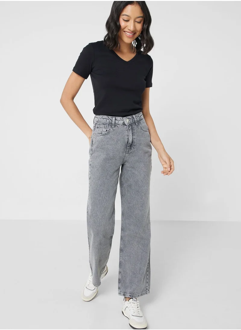 ديفاكتو Woman Slim Fit Short Sleeve T-Shirt