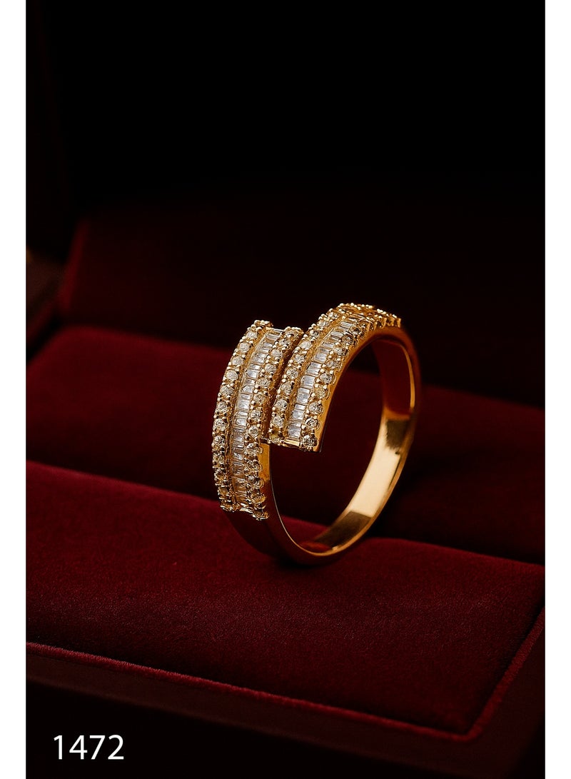 ثري دايموندز خاتم نسائي مفتوح مطلي ذهب – فري سايز بفصوص زيركون باغيت وميكرو زيركون - Image 1