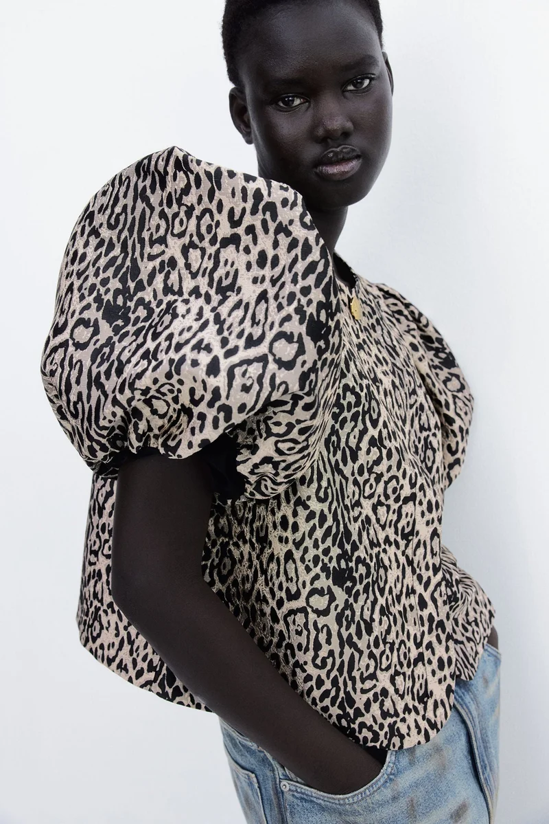 H&M Balloon-sleeved blouse