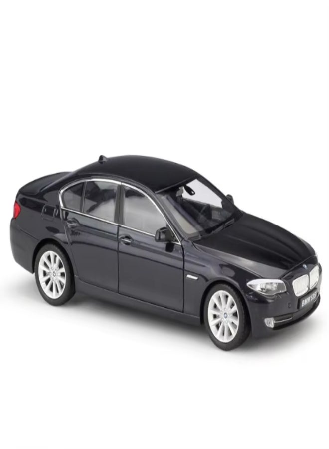 WELLY 1:24 BMW Sedan 535i Alloy Car Model (White) - Image 3
