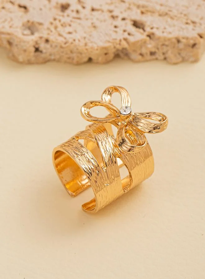 تايك تو خاتم ذهبي مفتوح مزين بفيونكة