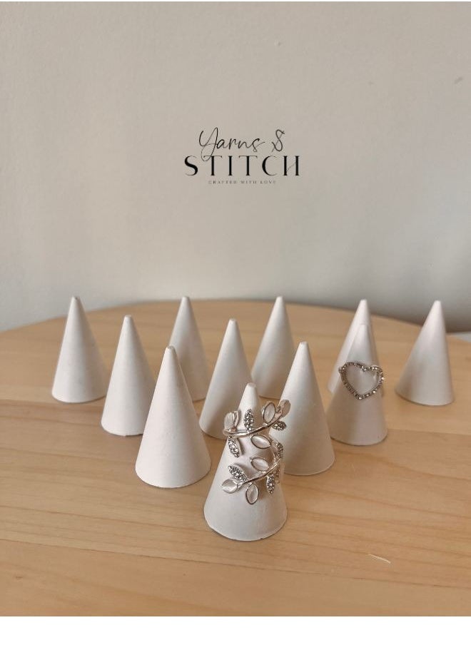 Yarns N Stitch - Ring Holder - Image 1