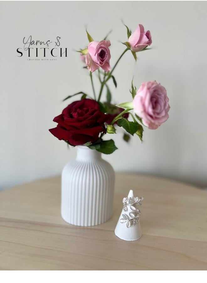 Yarns N Stitch - Ring Holder - Image 1