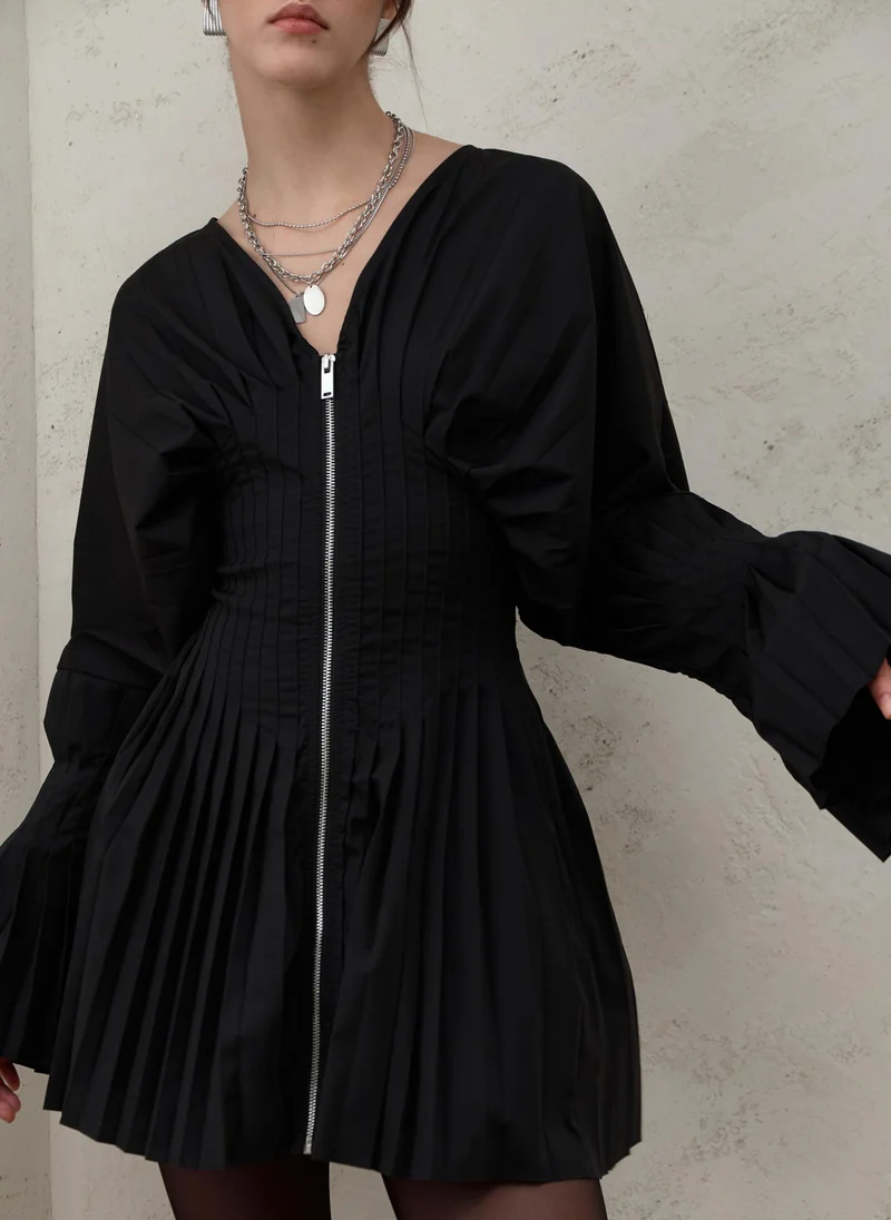 Lichi Mini dress with pleating and front zip
