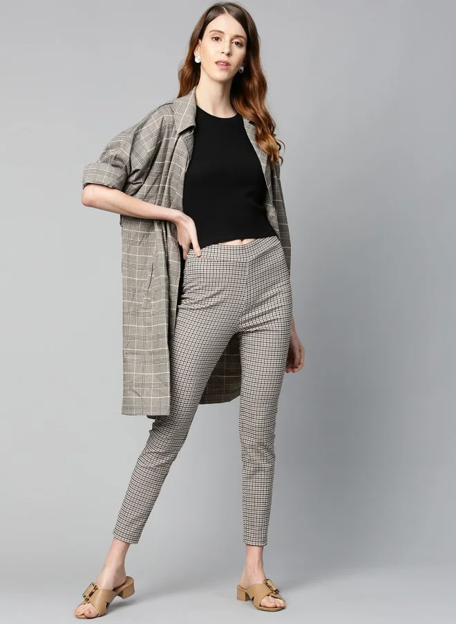 SASSAFRAS Black Crop Ribbed Top for Women