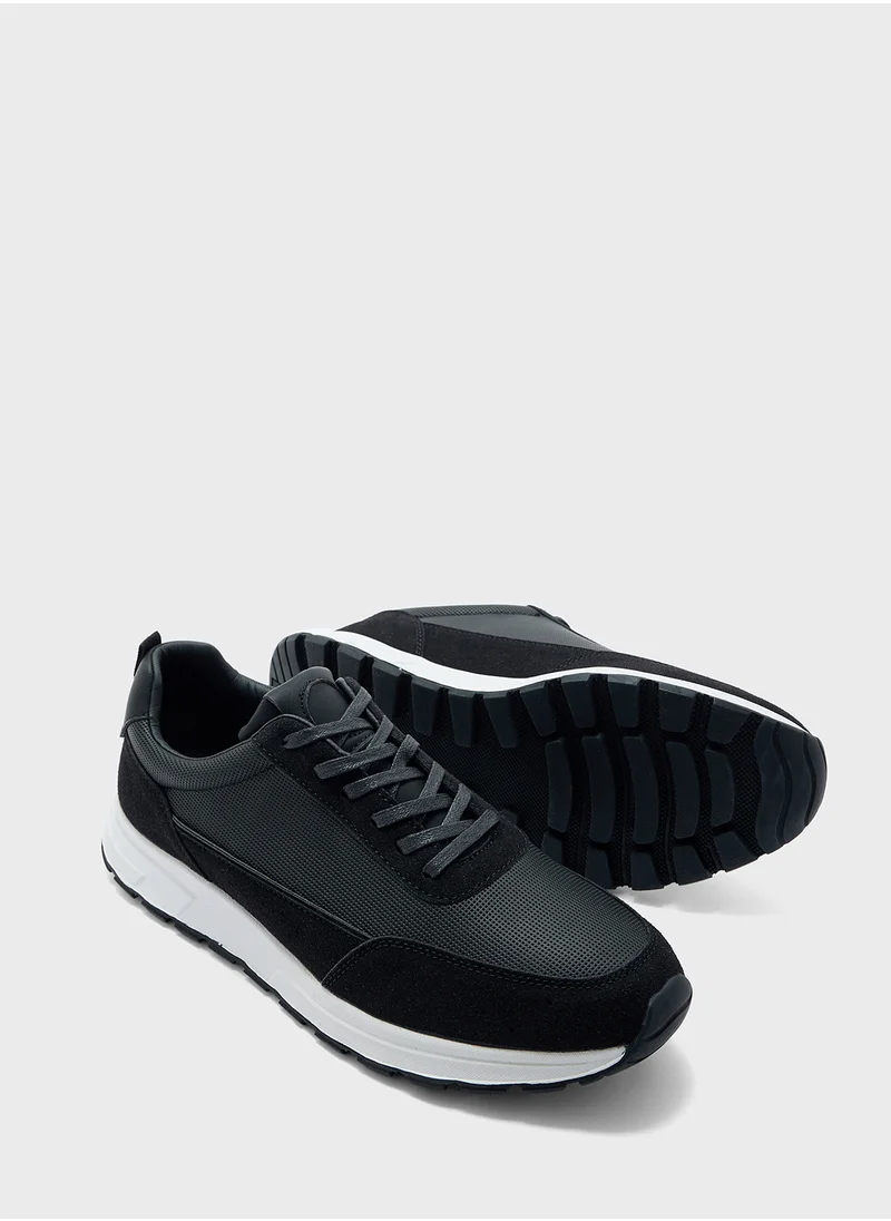Robert Wood Casual Sneakers